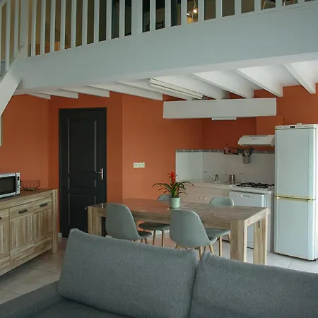 Gite De Catherine Saint-Christophe-des-Bardes Exterior photo